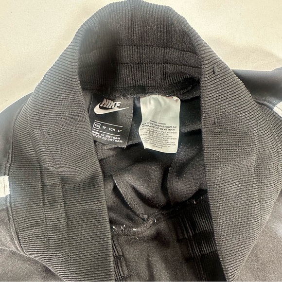 Nike Women’s Black Sweatpants with White Logo - Picture 4 of 6